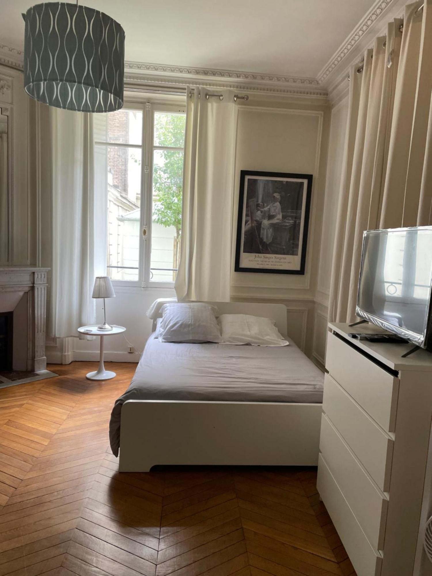 Studio près du Pont Mirabeau et Tour Eiffel Parigi Esterno foto