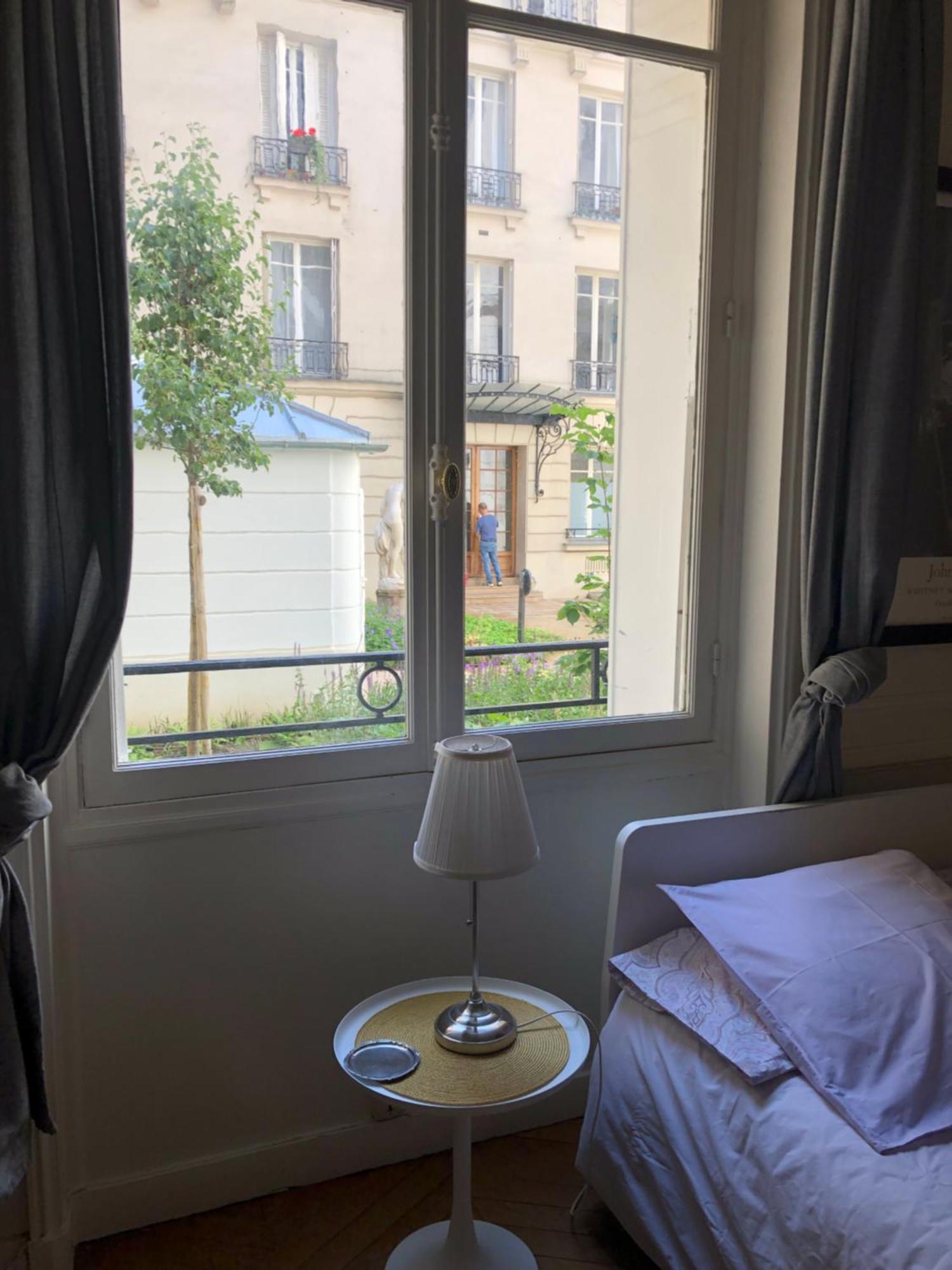 Studio près du Pont Mirabeau et Tour Eiffel Parigi Esterno foto